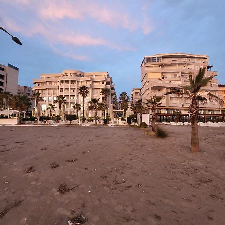 Holiday House Durrës 外观 照片